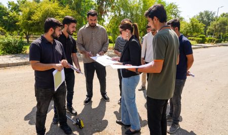 Students from the Department of Architectural Engineering Conduct a Scientific Visit to Sami Abdulrahman Park
