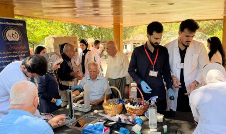 فێرخوازانی بەشی بایۆمیدیکاڵ چالاکیەکى تایبەت بە هۆشیاریی تەندروستیی بۆ خانەنشینانی هەولێر بەڕێوەدەبەن