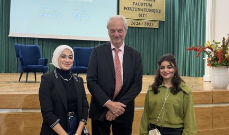 فێرخوازانی زانکۆی جیهان-هەولێر لە پۆڵەندا ئامادەی وانەیەکی ئەکادیمیی یەکێک لە براوەی خەڵاتی نۆبڵ لە بوارى کیمیادا دەبن