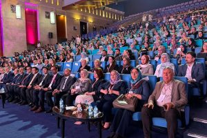 Cihan University–Erbil Students Attend Breast Cancer Summit (3)