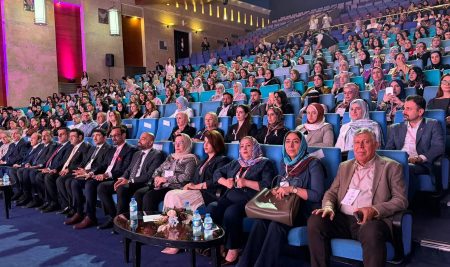 طلبة جامعة جيهان – أربيل يشاركون في قمة سرطان الثدي في أربيل