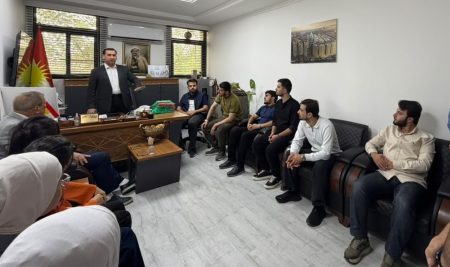 طلبة من قسم المحاسبة يزورون ديوان محافظة أربيل