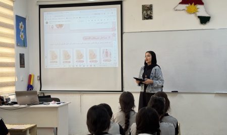 طالبات قسم تقنيات التصوير الشعاعي يقدمن محاضرة توعوية عن سرطان الثدي في إعدادية النهرين للبنات
