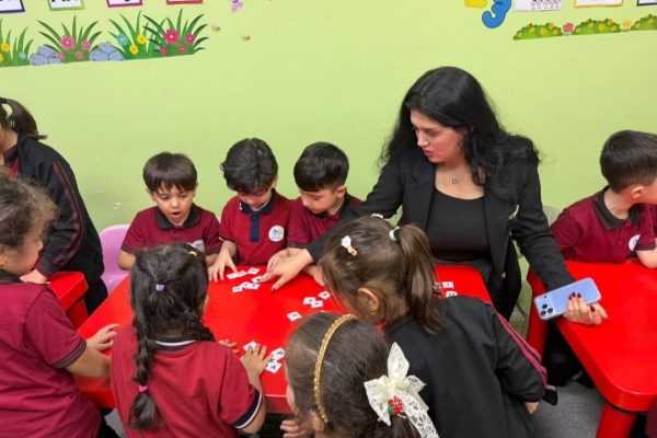 English Language Department Students Conduct a Phonics and Alphabet Competition at Hawler Private Kindergarten (2)