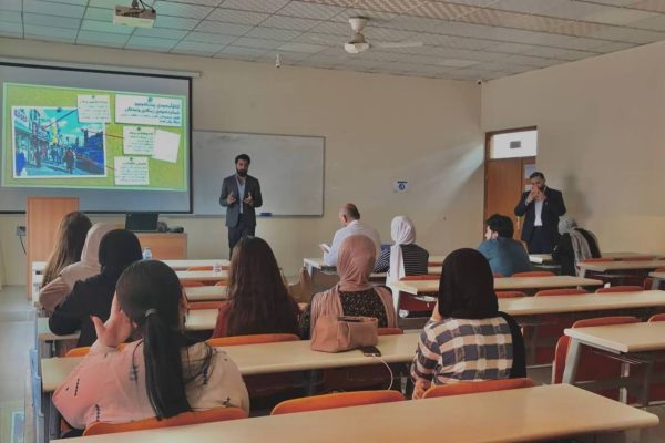 Media Department Students Present a Seminar on Identifying Fake News at Erbil Polytechnic University (3)