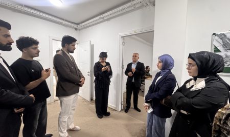 طلبة قسم الإعلام يزورون مكتب فضائية “سبيدة” في دهوك