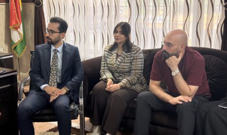 طلبة من قسم الإعلام يزورون مكتب شبكة (رووداو) الإعلامية في دهوك