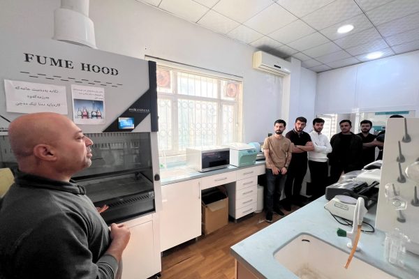 Medical Laboratory Analysis Department Students Visit the Research Center at the Medical Technical College in Erbil (1)
