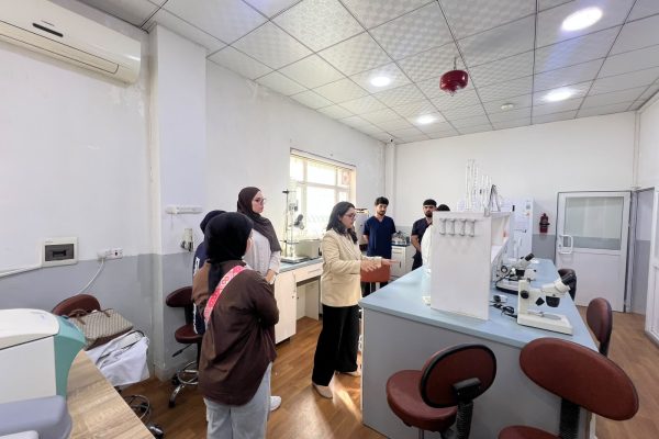 Medical Laboratory Analysis Department Students Visit the Research Center at the Medical Technical College in Erbil (2)